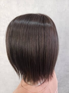 アクタノイドエット(acta noid etto) ミディアムヘア/暗めカラー/グランマッシュ/姫路駅