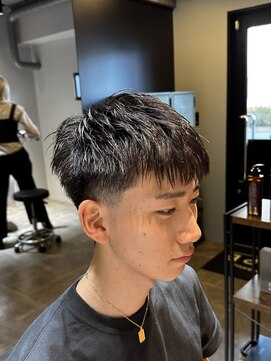 テーパーフェード木更津フェザーパーマ波巻きツイストスパイラル