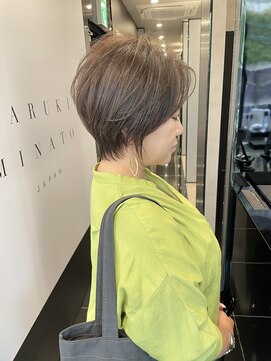 メゾンイデアル(maison Ideal) 大人ショート×白髪ぼかしハイライト