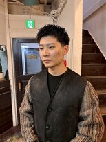 ビーバイエイトジェンツ(Bee by EIGHT GENTS)&nbsp;MEN’S HAIR/サーフカール/刈り上げセンターパート/心斎橋