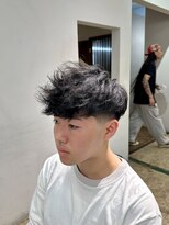 ザデイ カットアンドカルチャーショップ(THE DAY CUT&CULTURE SHOP) フリンジカット【テーパーフェード】