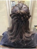 バイオレットグレージュ×ヘアアレンジ
