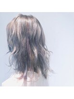 アース コアフュールボーテ ふじみ野店(EARTH coiffure beaute)&nbsp;シルバーアッシュグラデーションカラー