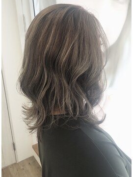 リベルテ(Liberte) 外国人風ハイライトレイヤー