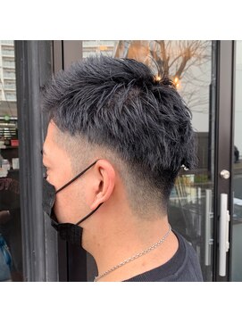 イーチ ヘアーアンドトータルビューティ(each hair&total beauty) ２ブロ刈り上げスタイル 【青木元子】