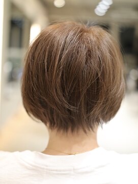 ヘア デザイン リスク(HAIR DESIGN RISK) 【RISK 高橋勇太】簡単スタイリング ニュアンス前下がりショート