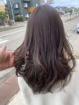 エルモ(ELMO)&nbsp;ふわっとレイヤーをしっかり入れた動きの出るスタイル