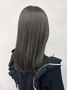 ミュラ(mulah) くすみカラーシアーグレージュ＊艶髪ストレートワンカール