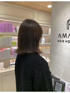 アマニ ヘアー ホスピタル(AMANI. HAIR HOSPITAL) ボブ◎カーキベージュ
