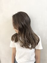 小森谷,黒髪,グレーベージュ,レイヤーロング,前髪パーマe32