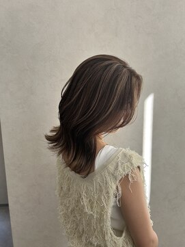 クム 横浜(qumu) 【qumu MARIKO】ハイライトカラー×顔まわりレイヤー