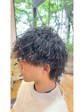 サクラ ビューティ ヴィレッジ(SAKURA Beauty village) 縦落ちツイストスパイラル×ウルフベース