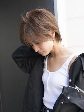 ギークス(GEEKS) 【GEEKS渋谷】ナチュラルショートウルフ/20代30代/冬カラー/小顔