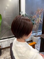 ゴデーレ(GODERE) ディープブラウンの丸みショートで上品にまとまる美シルエット