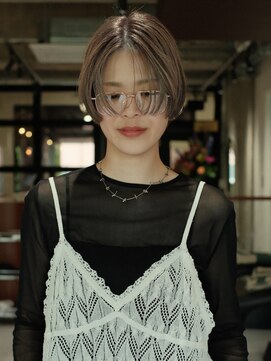スーク(Suq.) ニュアンス前上がりボブ