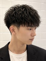 ゼロスバーバー(0's BARBER SHOP) ツイストスパイラル/メンズパーマ/ツーブロ/ショート/眉毛