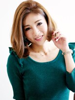 フェティッシュ(fetish)&nbsp;クールさに甘さをプラスしたハイトーンワンカールボブ