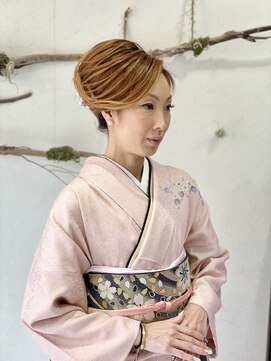 ヘアセットサロンエッジ(Edge) 卒業式に訪問着で襟足スッキリアップヘアー