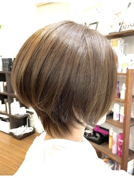 ムーア(MUA) 【MUA龍満】☆くびれショート