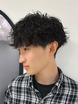 リタ(Lita)&nbsp;波巻きパーマツーブロックマッシュツイストスパイラルパーマ