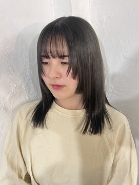 アンフィシュピトロワ(AnFye spi tlow) 【AnFye】ステップカット×オリーブベージュ♪