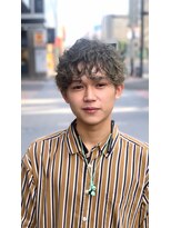 オルク 札幌大通(Orque) モテヘアブリーチグレージュ　モテ髪カールヘア　２ブロック