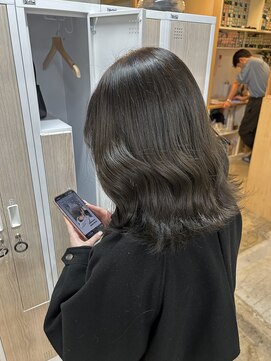 フリーラ 表参道(freera) グレージュ