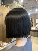 切りっぱなしボブスタイル