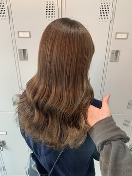 エマ 日吉(emma) 【emma小濱】透明感ミルクティーベージュ