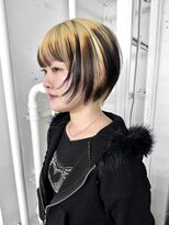 ショートボブブリーチ抜きっぱなしルーツカラーデザイン