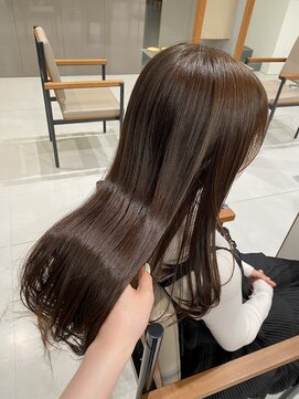 ローレンアオ(LOREN AO) ベージュカラー/イルミナカラー/ブラウン/艶髪ロング