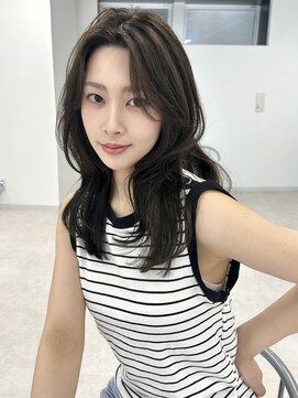 ユーフォリア 渋谷グランデ(Euphoria SHIBUYA GRANDE) レイヤーカット　くびれ巻き