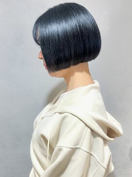 エミス バイ メルト 吉祥寺(emis by melt) 【吉田江梨】ボブトリートメント透明感カラーネイビーブルー