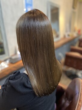 スローネ(THRONE) 髪質改善酸性ストレートで艶髪／20代30代40代／新宿