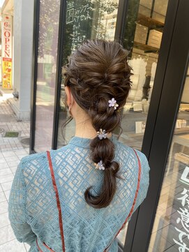 リーナ ビューティガーデン(LiNA BeautyGarden) あみおろし/ヘアアレンジ