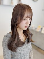 リアンバイアリュール(Lian by Allure) アッシュブラウンレイヤーカット韓国巻き顔まわりカット