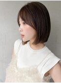 ミルクティーブロンドレイヤーカット薄めバングこなれヘア