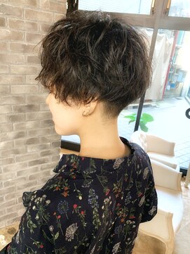 ショートオンリーサロントス(short only salon TOSS) 脱ボーイッシュ！ジェントルウーマン♪パーマ刈上げマッシュ