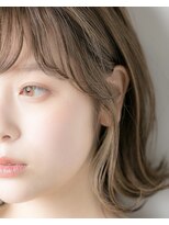 小顔前下がり外ハネボブ☆インナーカラー