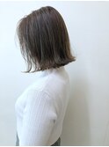 切りっぱなしボブ ×  極細ハイライト