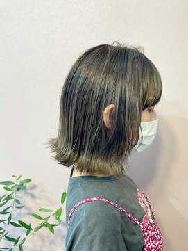 ノチカ(nochika) モノトーンバレイヤージュ×ボブ