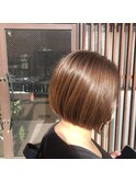 乾かすだけで収まる前下がりボブ