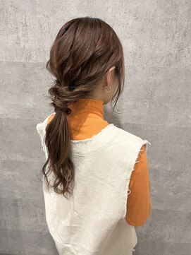 イロ プラス 南田宮店(iro+) 【nobuyo】ゆるふわポニーarrange