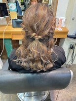 ロア 福岡天神本店(LORE)&nbsp;ハーフアップアレンジ