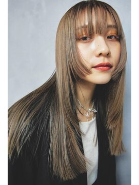 トリッカ 代官山(tricca) 顔まわりレイヤー/艶ロング/透明感ベージュ/髪質改善/姫カット