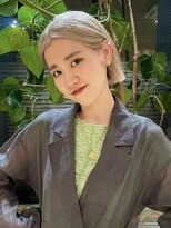 カート バイ デコ(Kurt by DECO)&nbsp;【ERIKA】ブロンドベージュのミニボブ