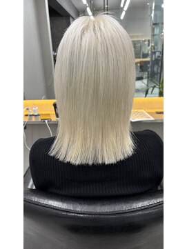 ティティ エッジ(Titi edge) ブロンド