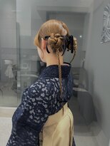 イリ(iLi)&nbsp;【iLi×MIRAI】ツインアレンジ/お団子アレンジ/ヘアアレンジ