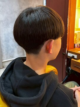 アットザコーナー(at the corner) メンズカット 学生カット 刈り上げ マッシュヘア 髪質改善 10代