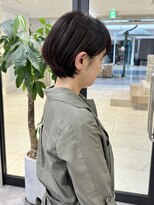 エブリ(evri)&nbsp;頭の形が綺麗にみえるショートボブスタイル